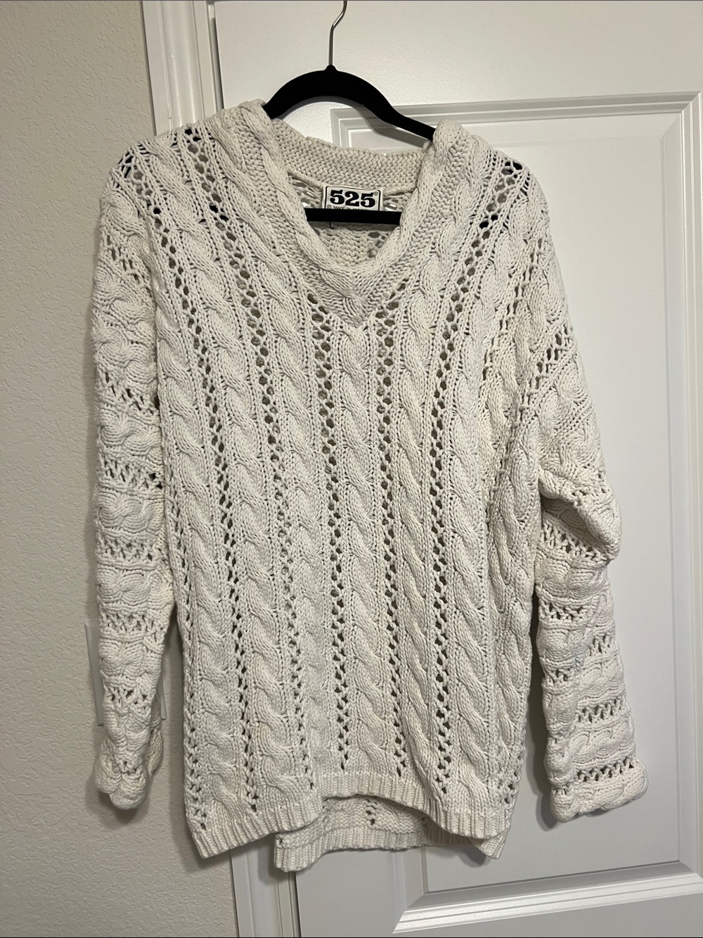525 America Cream Cable Knit V-Neck Sweater